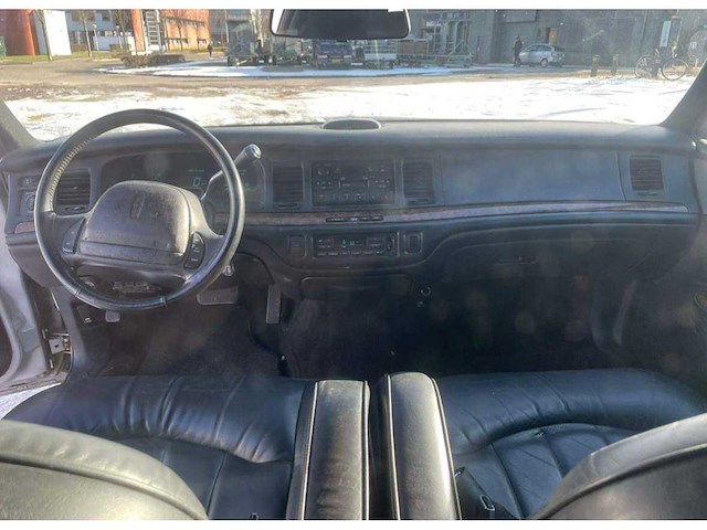 1997 lincoln town car limosine - afbeelding 13 van  16
