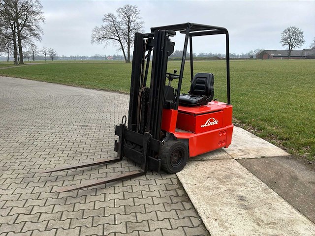 1997 linde e15 vorkheftruck - afbeelding 1 van  8