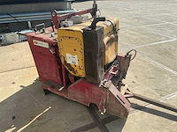 1997 linzen vzm 600 beton- asfaltzaag - afbeelding 9 van  10