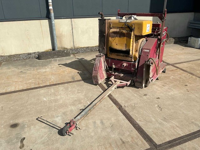 1997 linzen vzm 600 beton- asfaltzaag - afbeelding 3 van  10