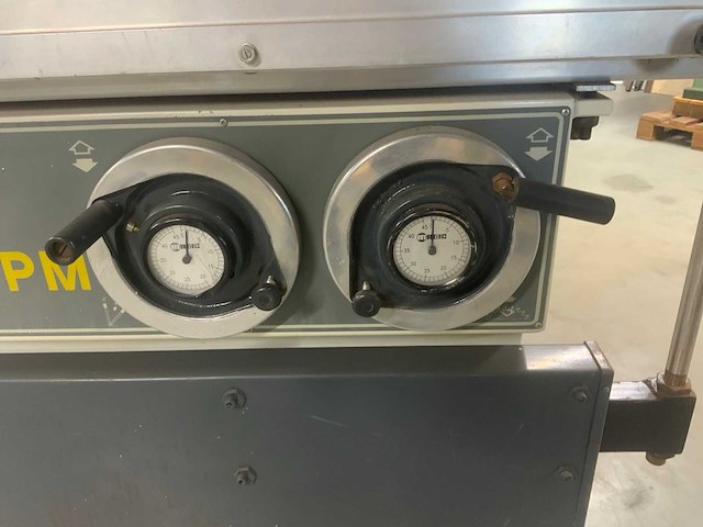1997 magic sp. 16e formaatcirkelzaagmachine - afbeelding 5 van  5