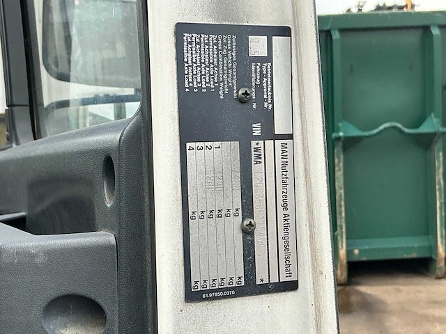 1997 man 8.113 vrachtwagen - afbeelding 2 van  9
