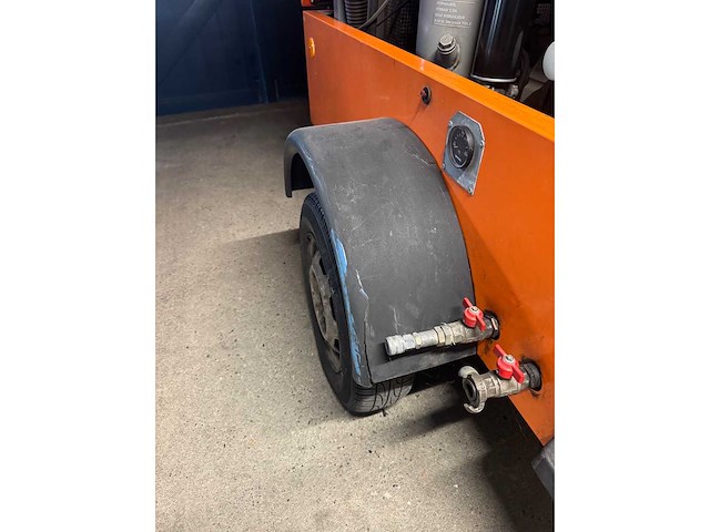 1997 mannesmann demag sc40ds-2 compressor aanhangwagen - afbeelding 4 van  10