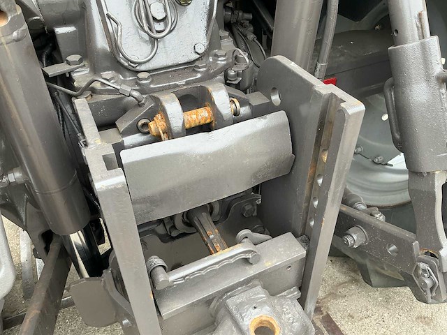 1997 massey ferguson 6130 vierwielaangedreven landbouwtractor - afbeelding 8 van  32