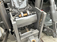 1997 massey ferguson 6130 vierwielaangedreven landbouwtractor - afbeelding 8 van  32