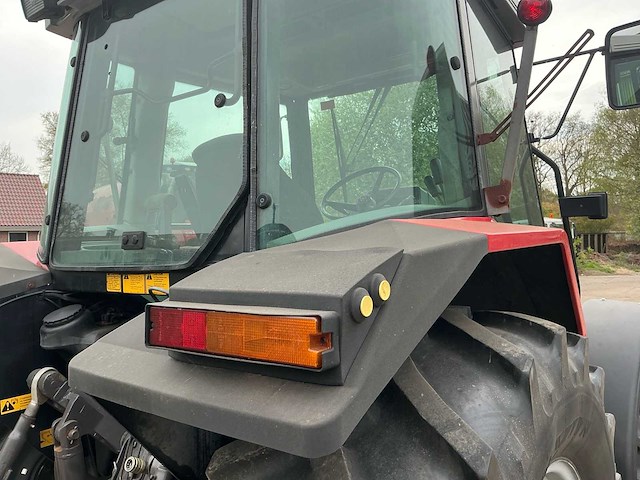 1997 massey ferguson 6130 vierwielaangedreven landbouwtractor - afbeelding 10 van  32