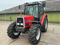 1997 massey ferguson 6130 vierwielaangedreven landbouwtractor - afbeelding 1 van  32
