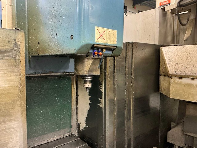 1997 mazak vtc-20c cnc universele bewerkingscentra - afbeelding 16 van  19