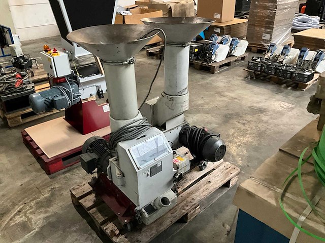 1997 müller sm152 maalmolen (2x) - afbeelding 4 van  8