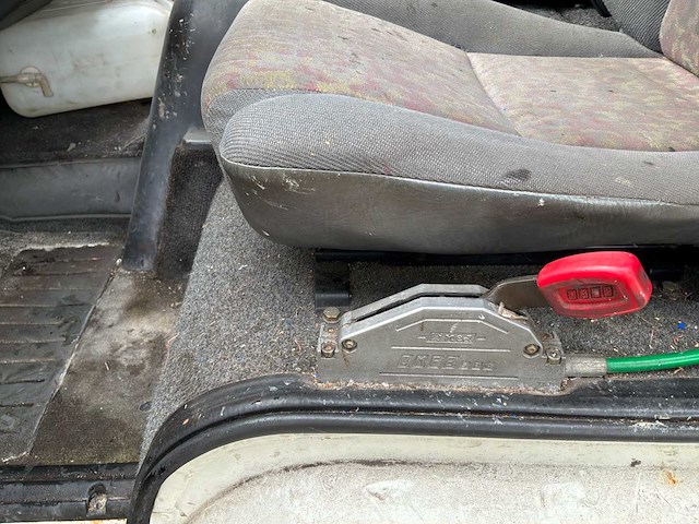1997 nissan trade 3.0 tdi lwb vrachtwagen hoogwerker - afbeelding 5 van  8