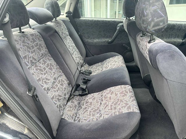 1997 opel vectra 1.8i-16v gl personenauto - afbeelding 5 van  26