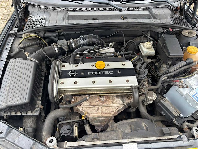 1997 opel vectra 1.8i-16v gl personenauto - afbeelding 18 van  26