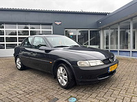 1997 opel vectra 1.8i-16v gl personenauto - afbeelding 12 van  26