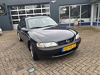1997 opel vectra 1.8i-16v gl personenauto - afbeelding 20 van  26