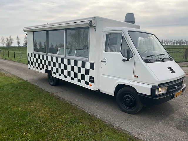 1997 renault t 35 d lang foodtrucks - afbeelding 1 van  35