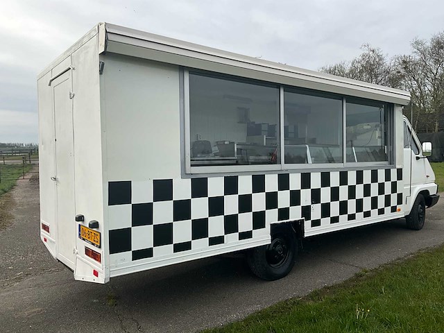 1997 renault t 35 d lang foodtrucks - afbeelding 22 van  26