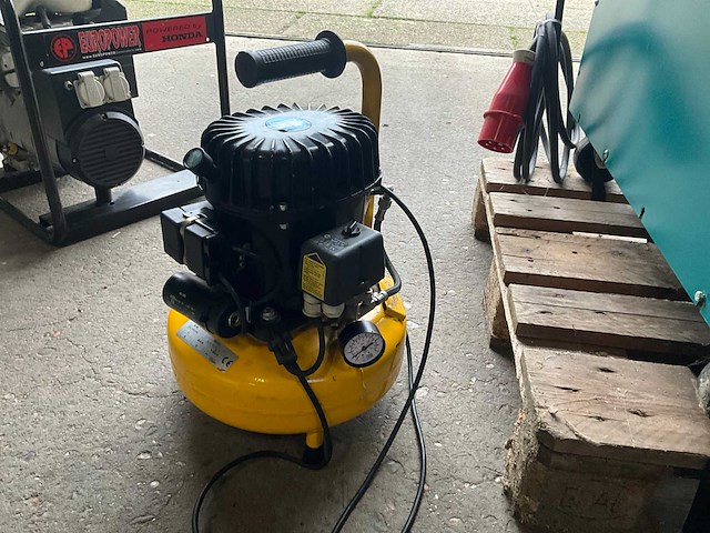 1997 schneider silent 50 luchtcompressor - afbeelding 2 van  7