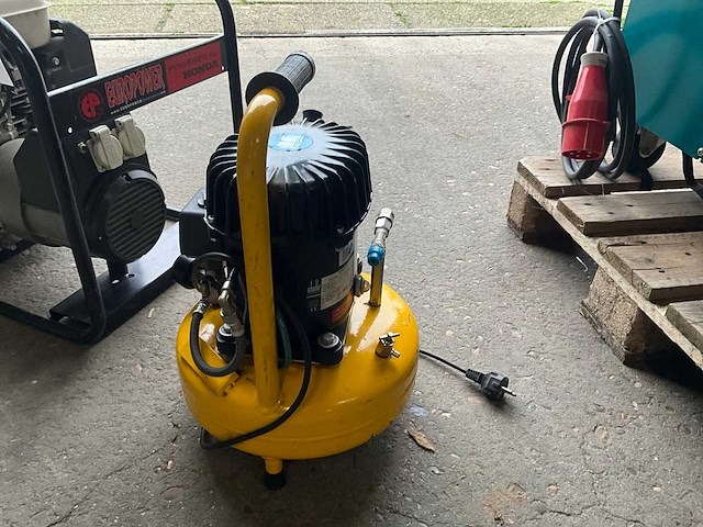 1997 schneider silent 50 luchtcompressor - afbeelding 4 van  7
