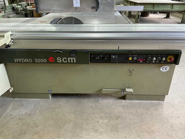1997 scm hydro 3200 formaatcirkelzaagmachine - afbeelding 7 van  10