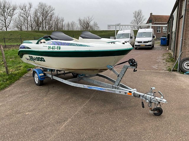 1997 seadoo challenger 1800 bombardier speedboot - afbeelding 7 van  13