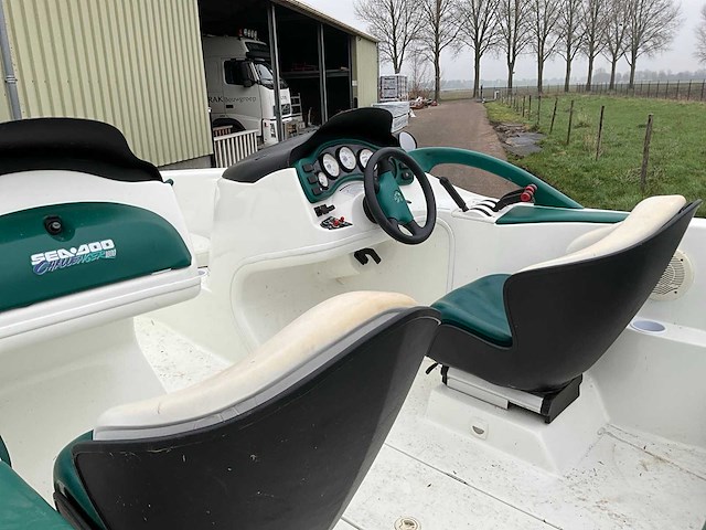 1997 seadoo challenger 1800 bombardier speedboot - afbeelding 11 van  13