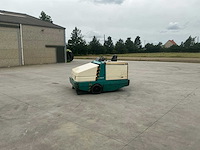 1997 tennant 355 zelfrijdende veegmachine - afbeelding 17 van  59