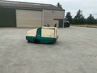 1997 tennant 355 zelfrijdende veegmachine - afbeelding 14 van  37