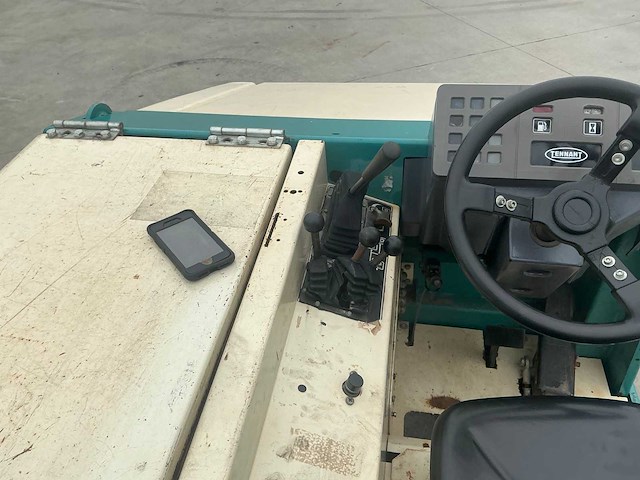 1997 tennant 355 zelfrijdende veegmachine - afbeelding 44 van  59
