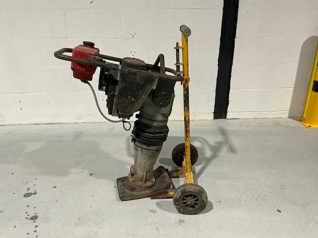 1997 ulbd ubz55 trilstamper - afbeelding 6 van  11