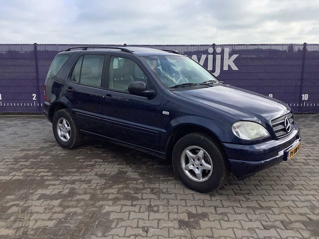 1998 - mercedes-benz - m-klasse - 230 - personenauto - afbeelding 2 van  13