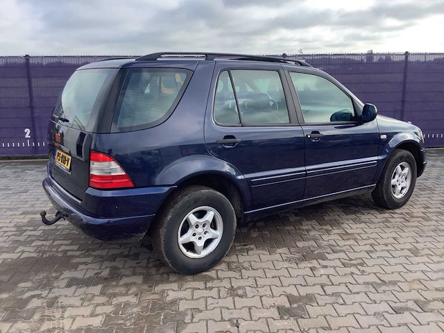 1998 - mercedes-benz - m-klasse - 230 - personenauto - afbeelding 4 van  13