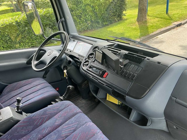 1998 - mercedes-benz - vrachtwagen/paardenwagen/motorsport - afbeelding 2 van  25