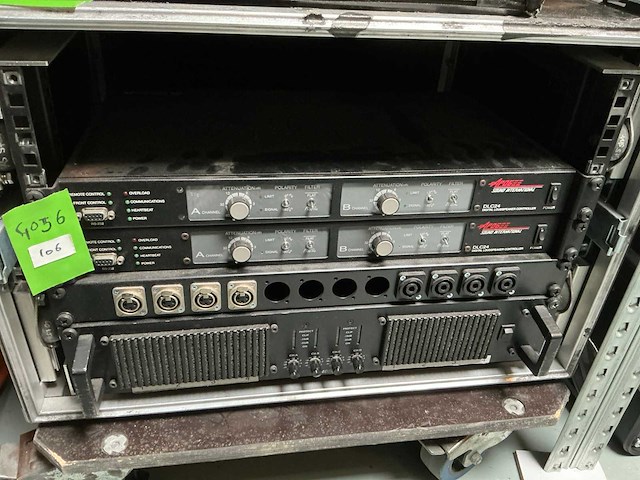 1998 apogee dlc24 signaal processor, versterker in rack met 4 speaker - afbeelding 3 van  4