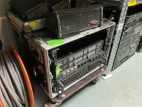 1998 apogee dlc24 signaal processor, versterker in rack met 4 speaker - afbeelding 4 van  4