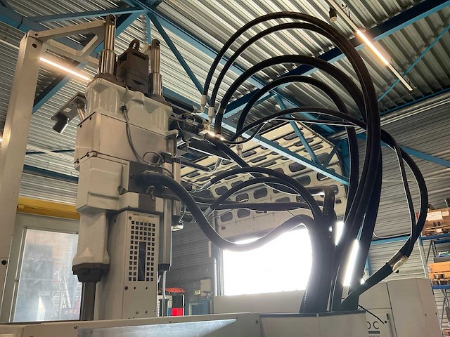 1998 arburg selecta 270 s cd 600-100 verticale kunststof spuitgietmachine - afbeelding 2 van  10