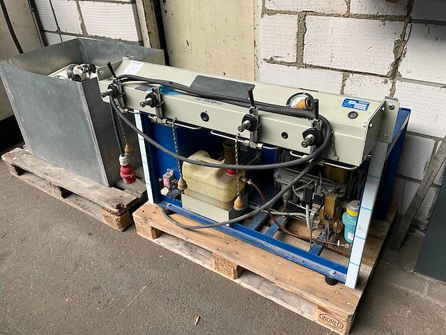 1998 bauer fl ademluchtcilinder vulmachines - afbeelding 1 van  5