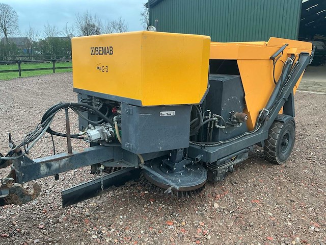 1998 bemab g-3 getrokken veegmachine - afbeelding 1 van  19
