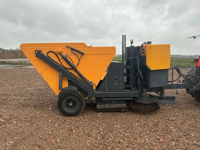 1998 bemab g-3 getrokken veegmachine - afbeelding 14 van  19