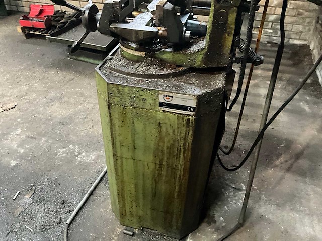1998 bewo cp0 315lt afkortcirkelzaagmachine - afbeelding 5 van  9