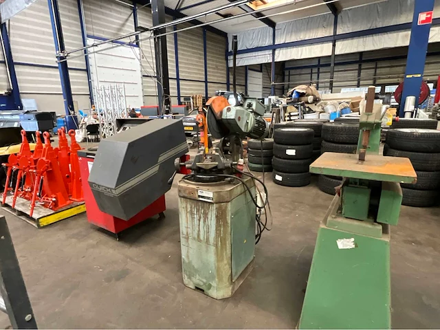 1998 bewo gpo 315 lt afkort cirkelzaagmachine - afbeelding 1 van  10
