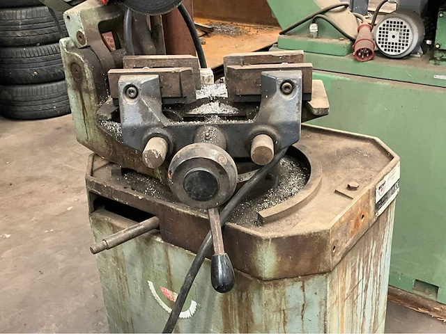 1998 bewo gpo 315 lt afkort cirkelzaagmachine - afbeelding 7 van  10