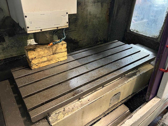 1998 bridgeport vmc 1000/22 cnc universeel machinecentrum - afbeelding 10 van  13