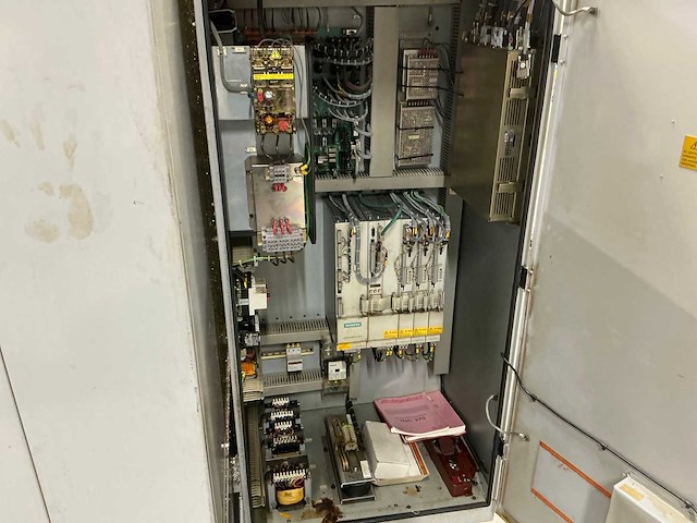 1998 bridgeport vmc800-22 verticale machinecentra - afbeelding 8 van  9