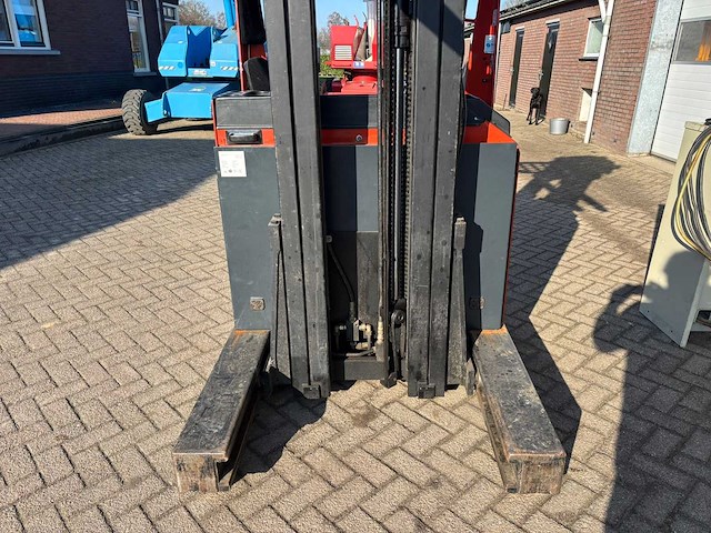 1998 bt rt 1350 reach truck - afbeelding 10 van  12