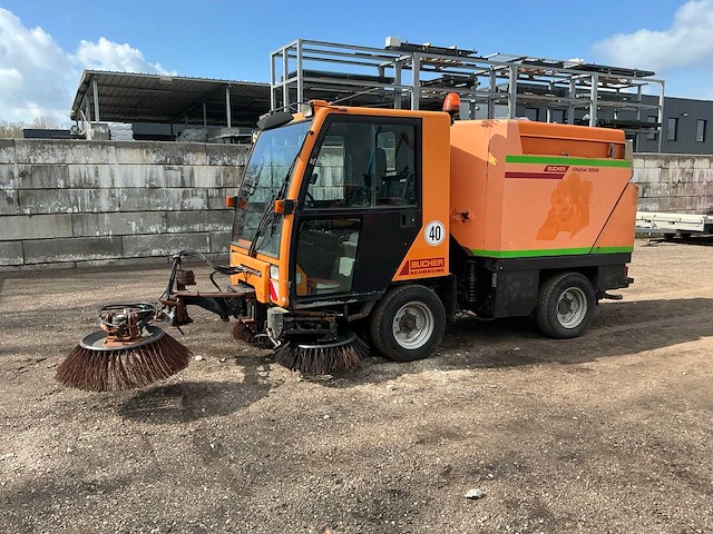 1998 bücher schorsing cc 2000 zelfrijdende veegmachine - afbeelding 1 van  10