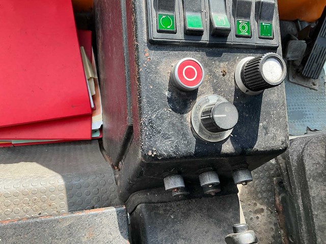 1998 bücher schorsing cc 2000 zelfrijdende veegmachine - afbeelding 27 van  50