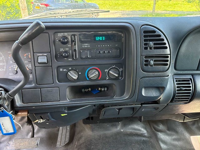 1998 chevrolet cheyenne c3500 personenauto - afbeelding 4 van  31