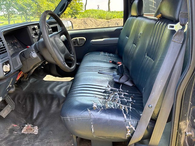 1998 chevrolet cheyenne c3500 personenauto - afbeelding 8 van  31