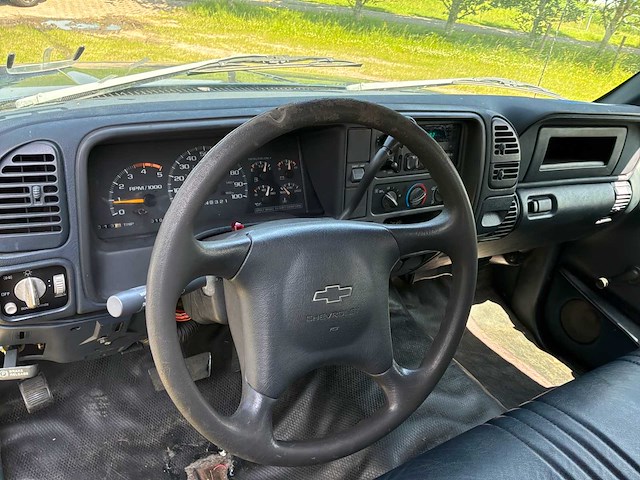 1998 chevrolet cheyenne c3500 personenauto - afbeelding 2 van  30