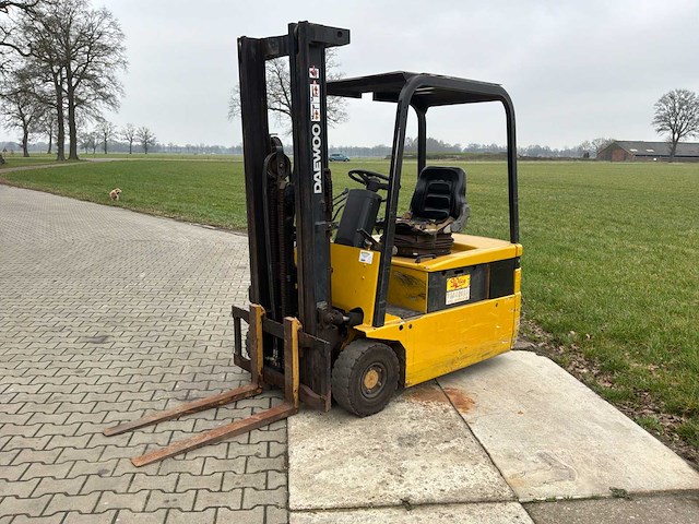 1998 daewoo b18t-2 vorkheftruck - afbeelding 17 van  20